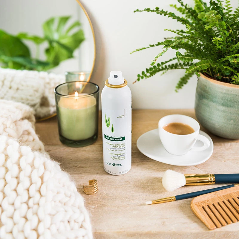 Klorane Oat Milk Dry Shampoo 150ml - All Hair Types 2 Klorane Oat Milk Dry Shampoo 150ml - All Hair Types - Image 2