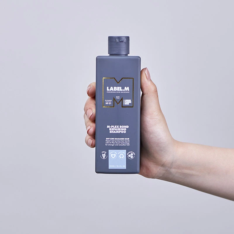 LABEL.M M-Plex Bond Repairing Shampoo 300ml 2 LABEL.M M-Plex Bond Repairing Shampoo 300ml - Image 2