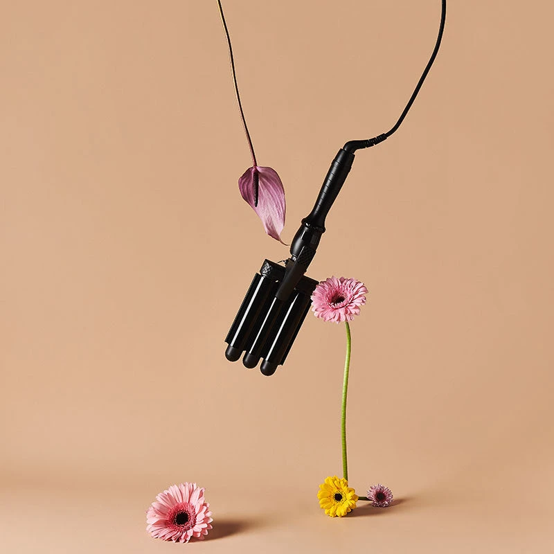 Mermade Hair Mini Waver 25mm - Black 7 Mermade Hair Mini Waver 25mm - Black - Image 7