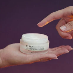 Ultraceuticals DNA³ Complex Recovery Night Cream 60ml -Care Product Store Ultraceuticals DNA Recovery Night Cream 60ml lifestyle 2