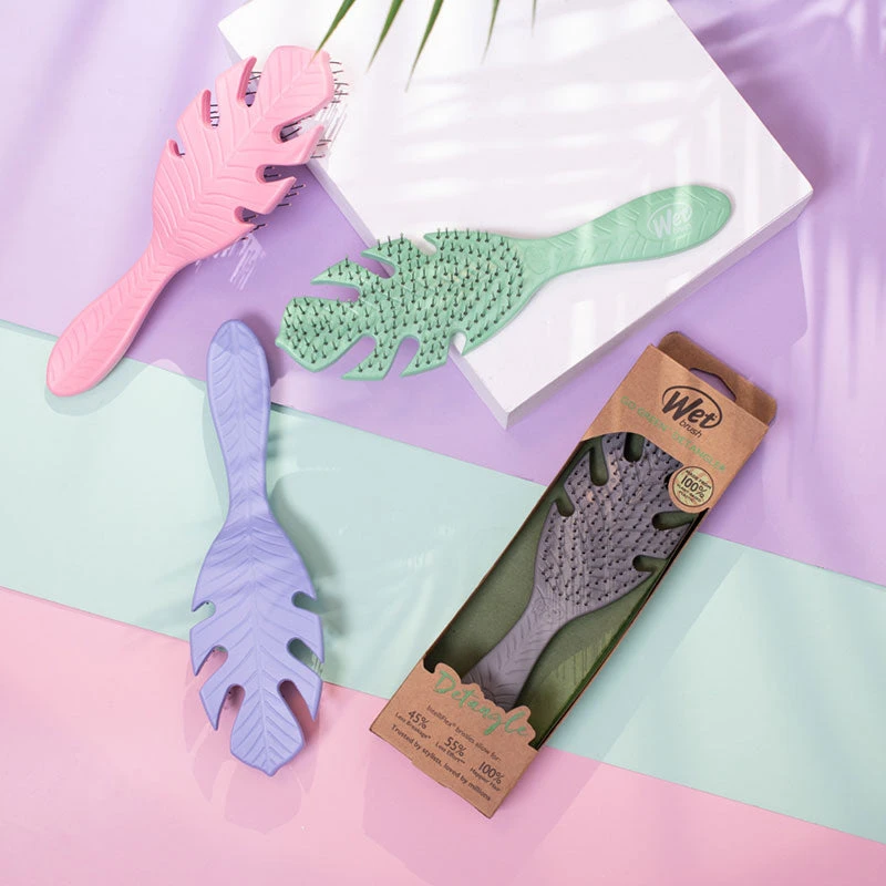 The Wet Brush Go Green Detangler - Pink 2 The Wet Brush Go Green Detangler - Pink - Image 2
