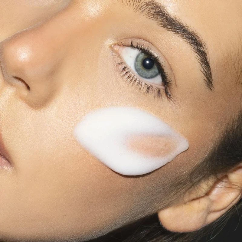 Alya Skin Foaming Micellar Cleanser 135ml 3 Alya Skin Foaming Micellar Cleanser 135ml - Image 3