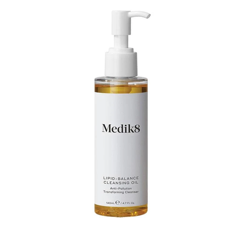 Medik8 Lipid-Balance Cleansing Oil 140ml 1 Medik8 Lipid-Balance Cleansing Oil 140ml